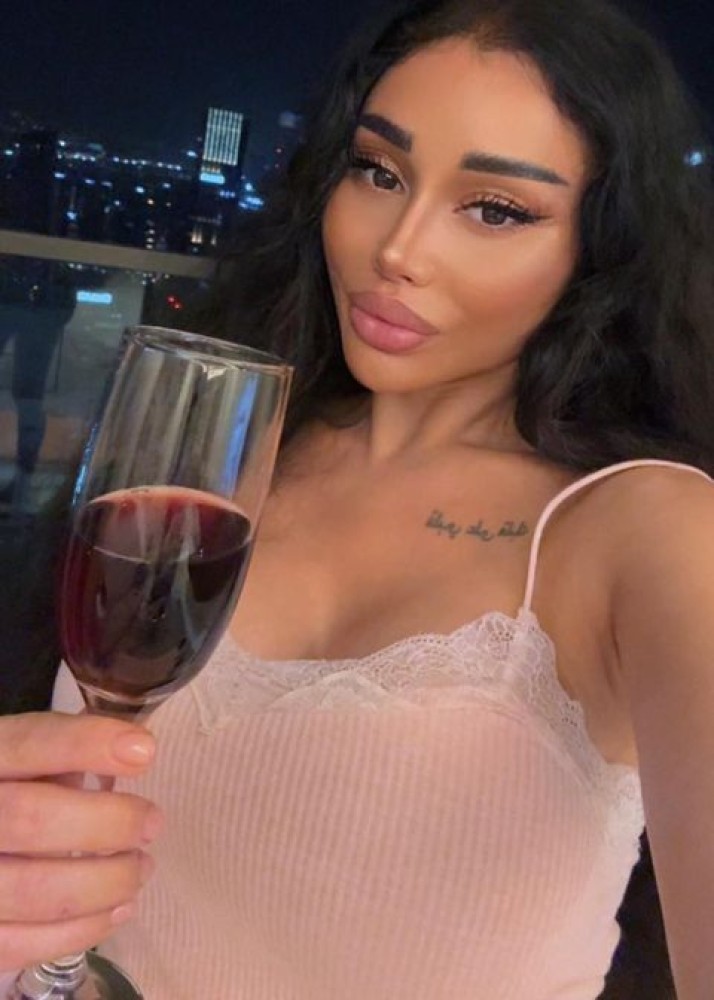 Индивидуалка Алина фото № 2 в городе Солнечнодольск