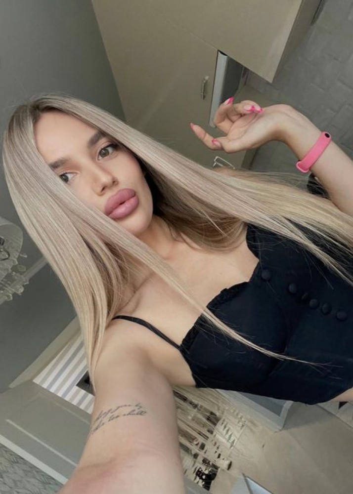 Индивидуалка Аня главное фото в городе Солнечнодольск 