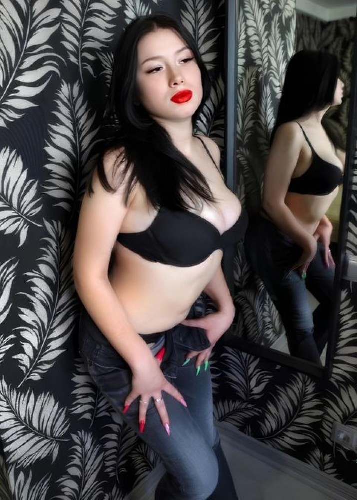 Индивидуалка Карина фото № 2 в городе Солнечнодольск