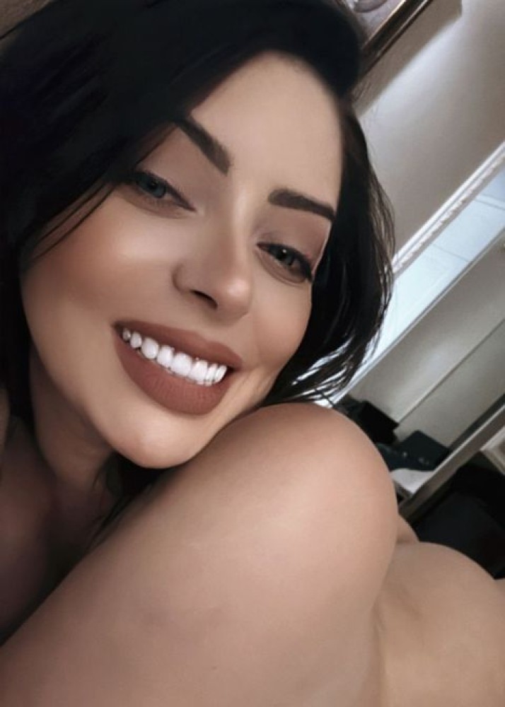 Индивидуалка Карина главное фото в городе Солнечнодольск 