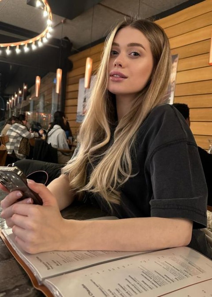 Индивидуалка Лариса фото № 2 в городе Солнечнодольск