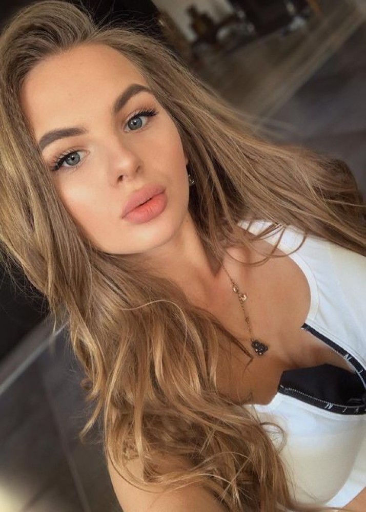 Индивидуалка Полина главное фото в городе Солнечнодольск 