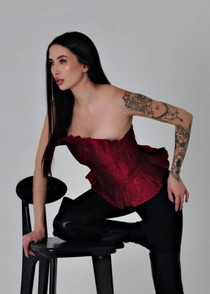 Индивидуалка Вика главное фото в городе Солнечнодольск 